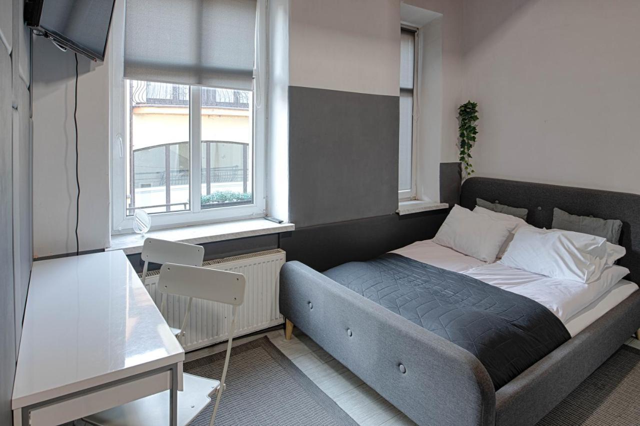 3 Bros' Hostel Cieszyn เชียซึน ภายนอก รูปภาพ