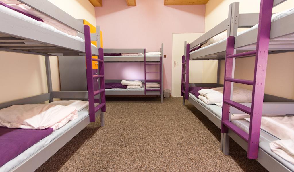 3 Bros' Hostel Cieszyn เชียซึน ห้อง รูปภาพ