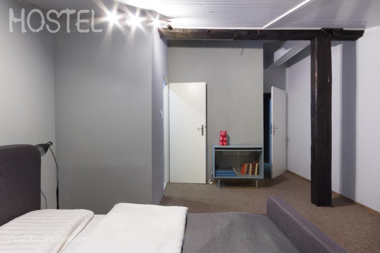 3 Bros' Hostel Cieszyn เชียซึน ภายนอก รูปภาพ